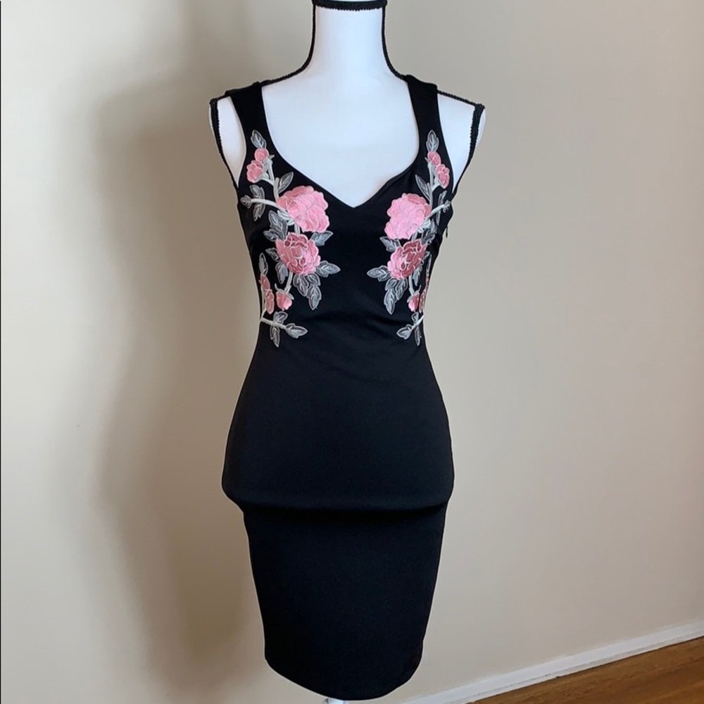 BEAUTIFUL Black Embroidered Dress